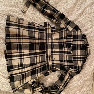 Vintage black and white trench coat!